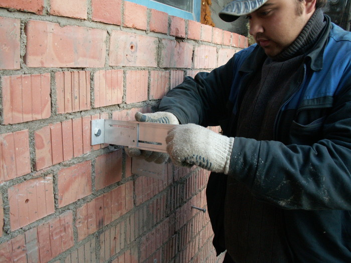 установка кронштейна