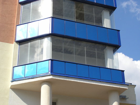 балкон остекленный