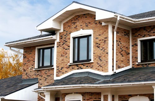 кирпичный фасад