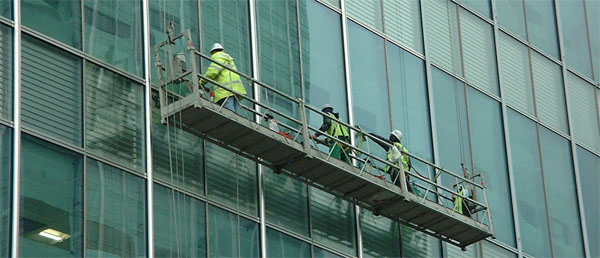 Фасадные работы на люльке