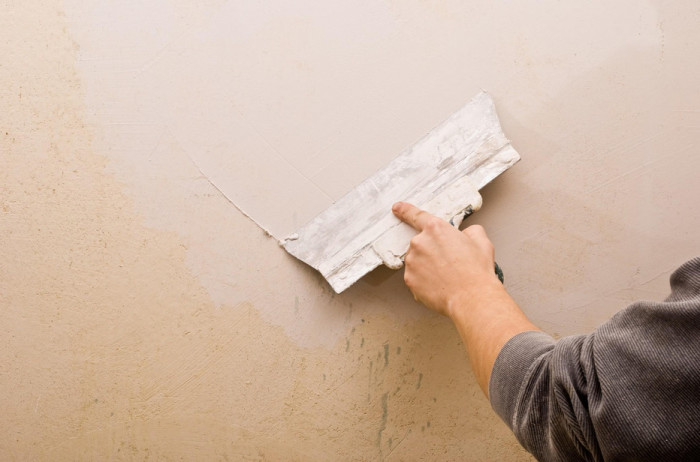 Нанесение шпатлевки
