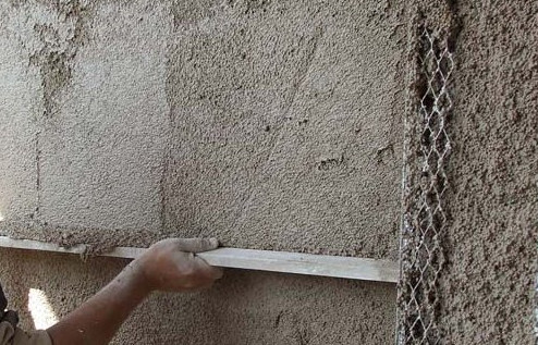 Выравнивание штукатурки