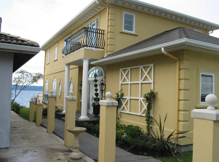 Отделанный фасад