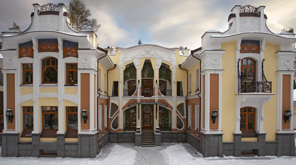 Лицевой фасад