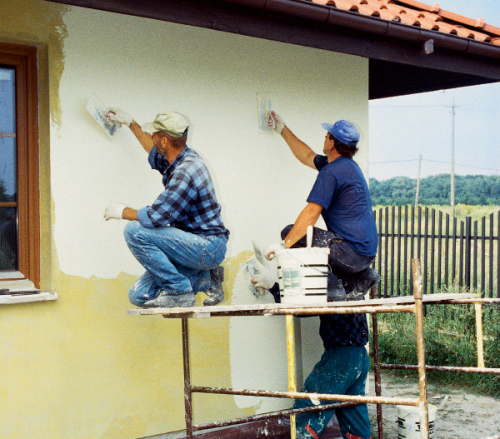 Нанесение штукатурки