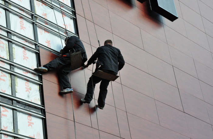 Работы по монтажу фасадов