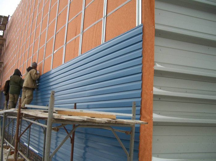 Монтаж сэндвич-панелей