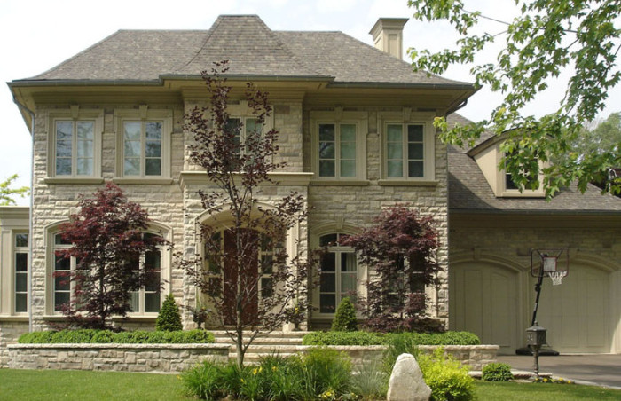 Декор натуральным камнем