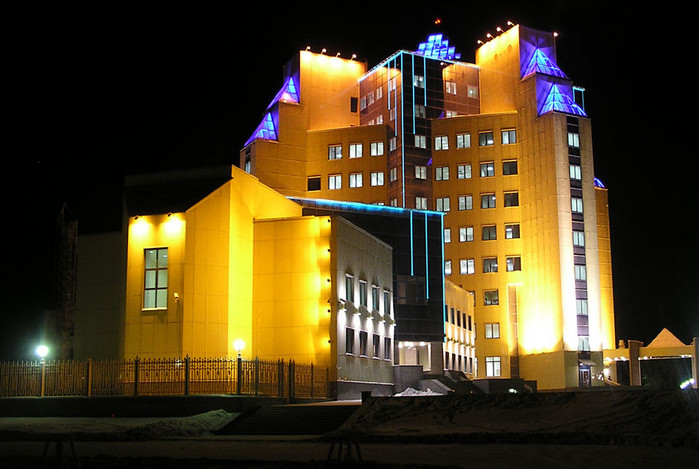 Подсветка городского дома