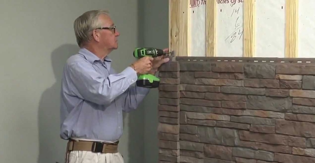 Монтаж панели