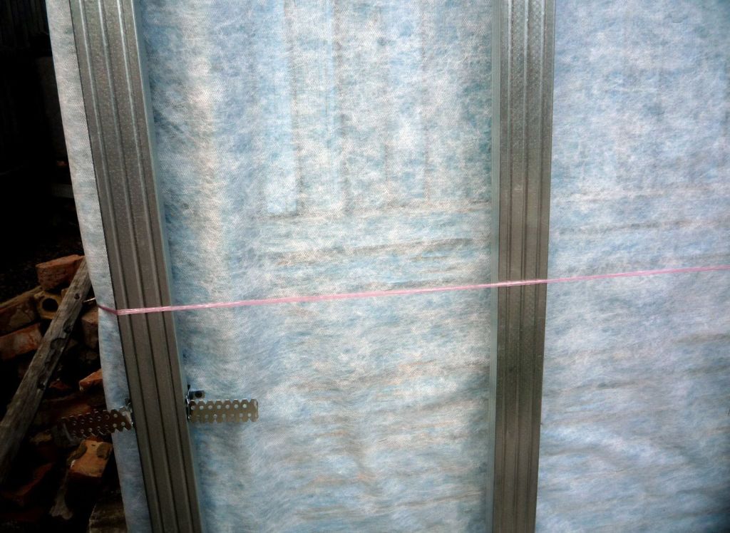 Установка вертикальных профилей