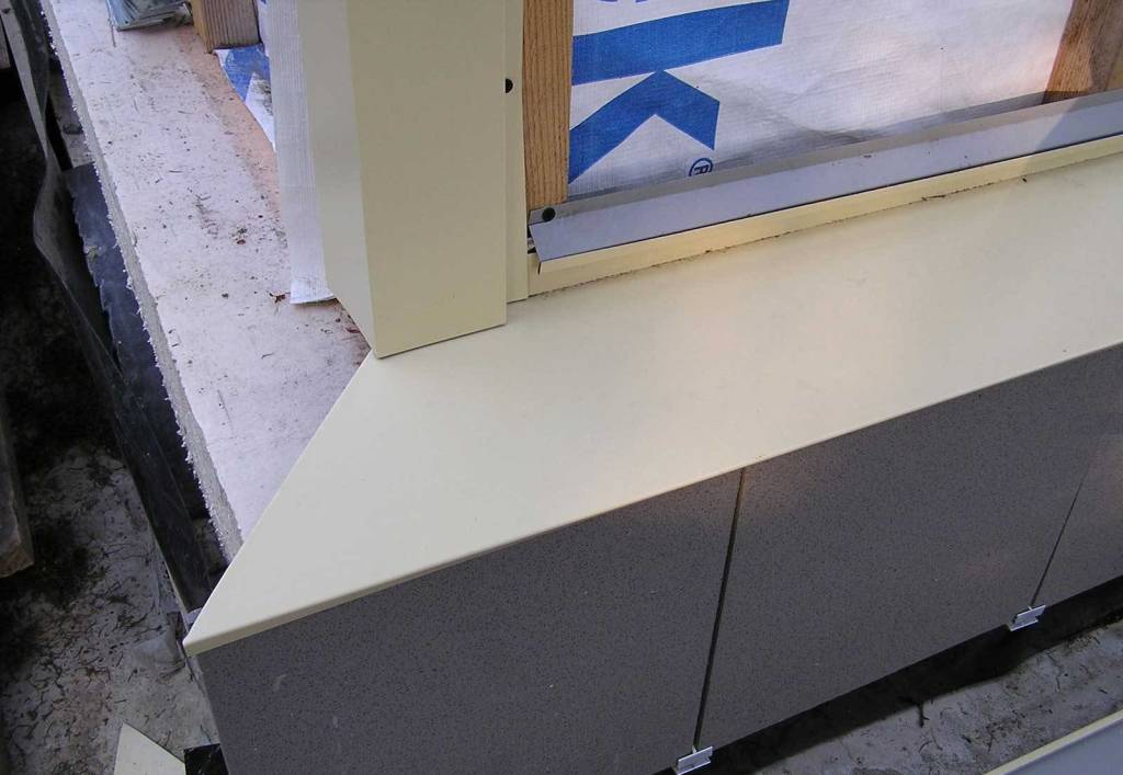 Установка стыковочных профилей