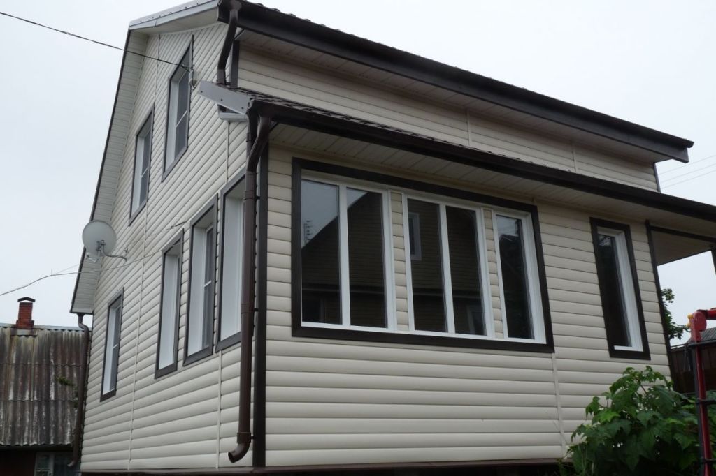 Виниловый сайдинг под бревно