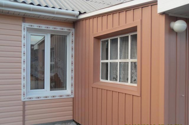 Крепление панелей от угла здания