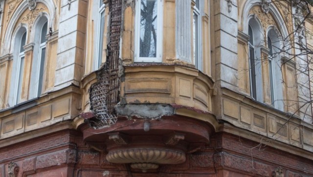 В центре Одессы обрушились фасады исторических зданий